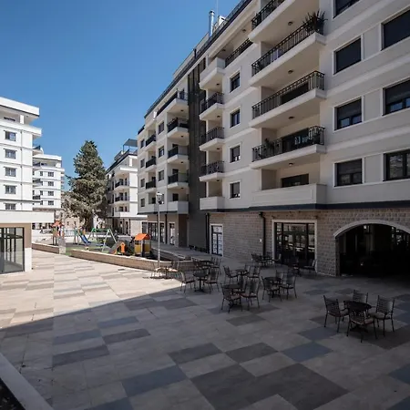 Aloha Apartment *